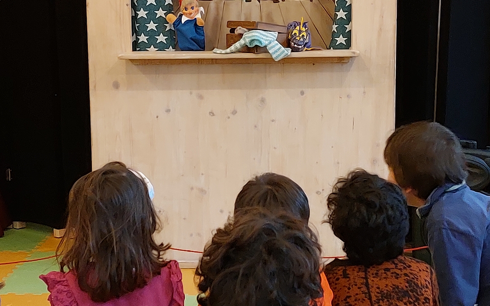 Kasperli-Theater im Zentrum ELCH CeCe-Areal